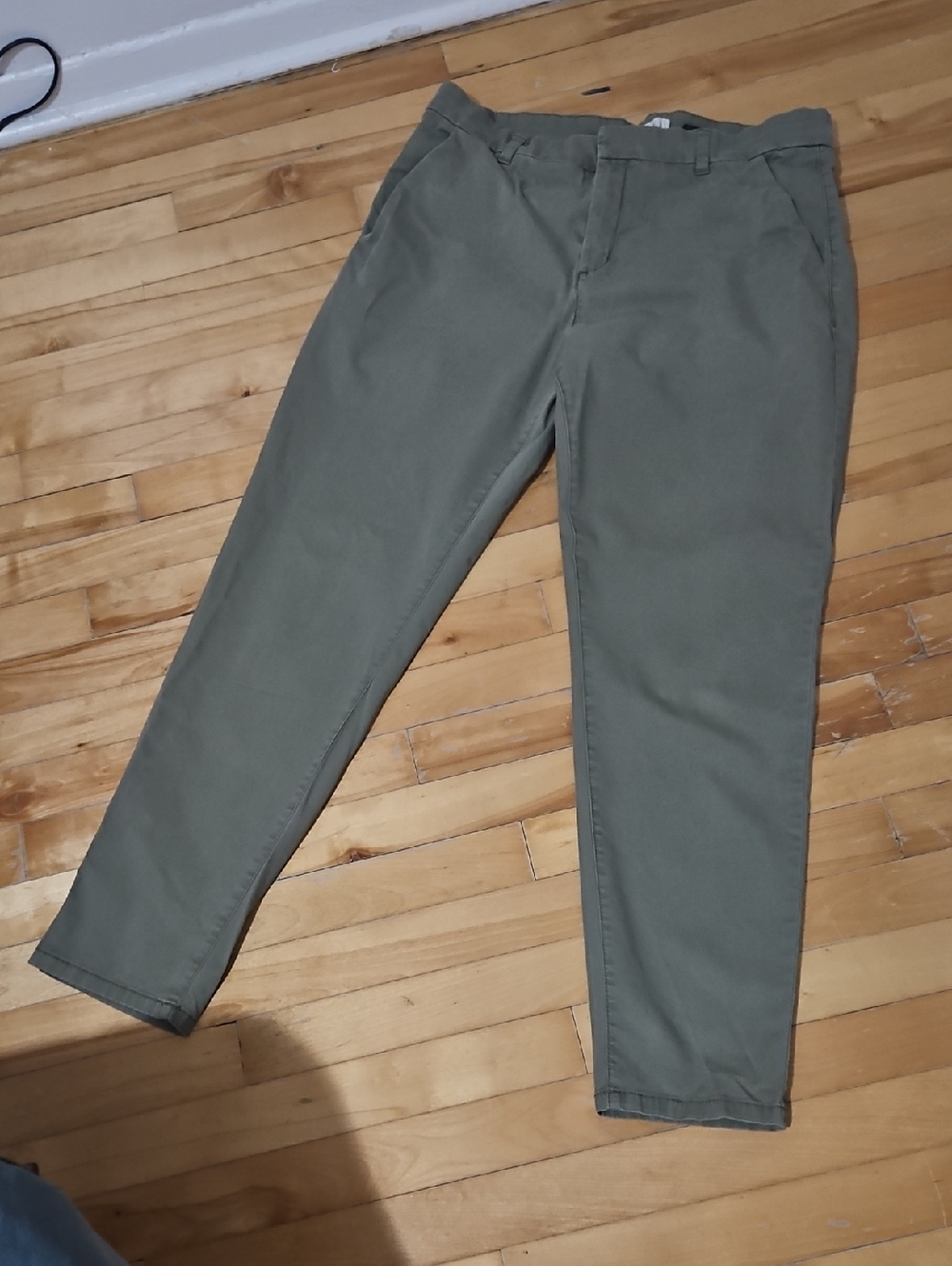 H&M Slim Chinos